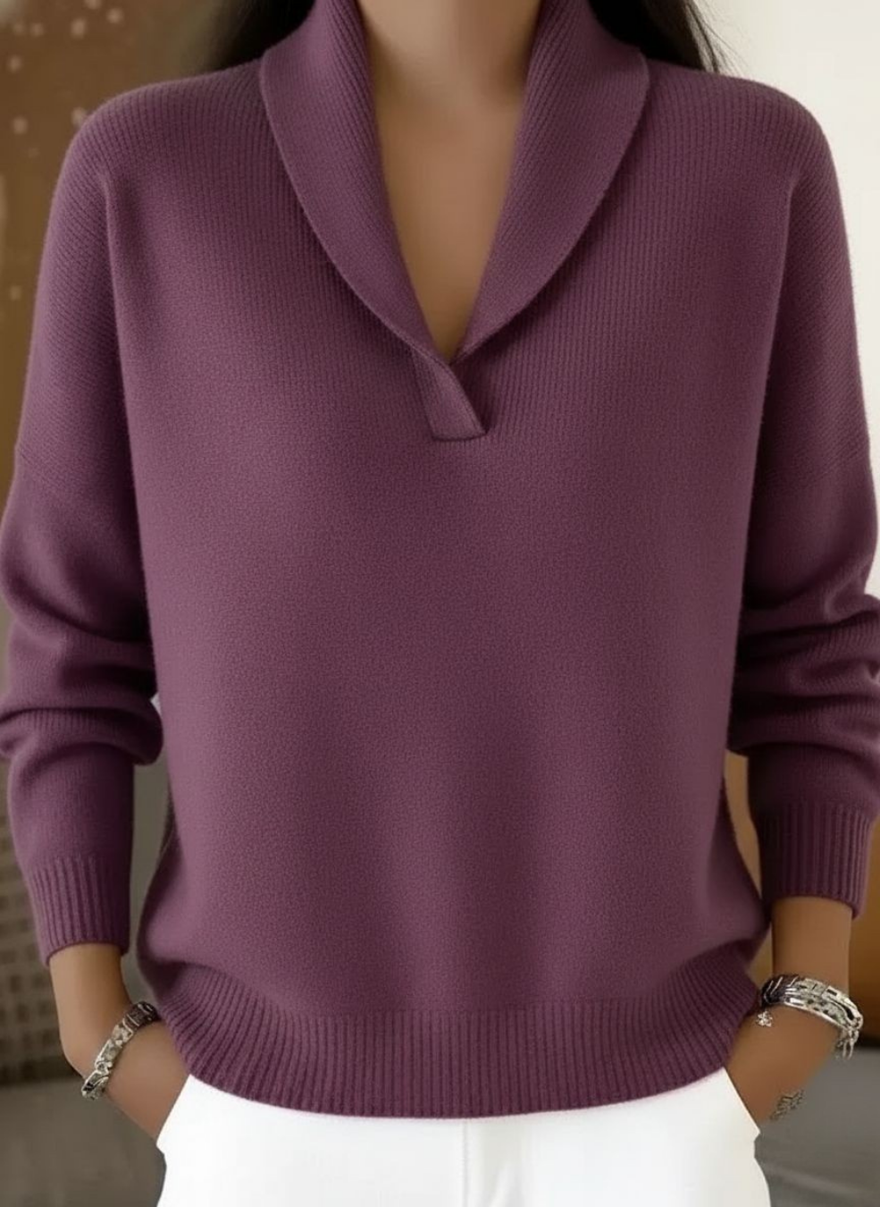 Dusty purple V-neck sweater with ribbed cuffs and hem