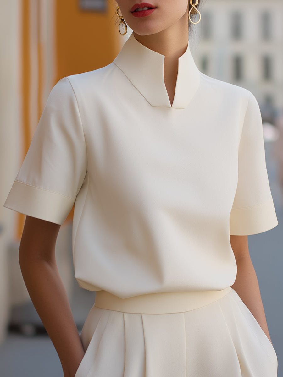 White short-sleeve stand-collar blouse, smooth pullover top