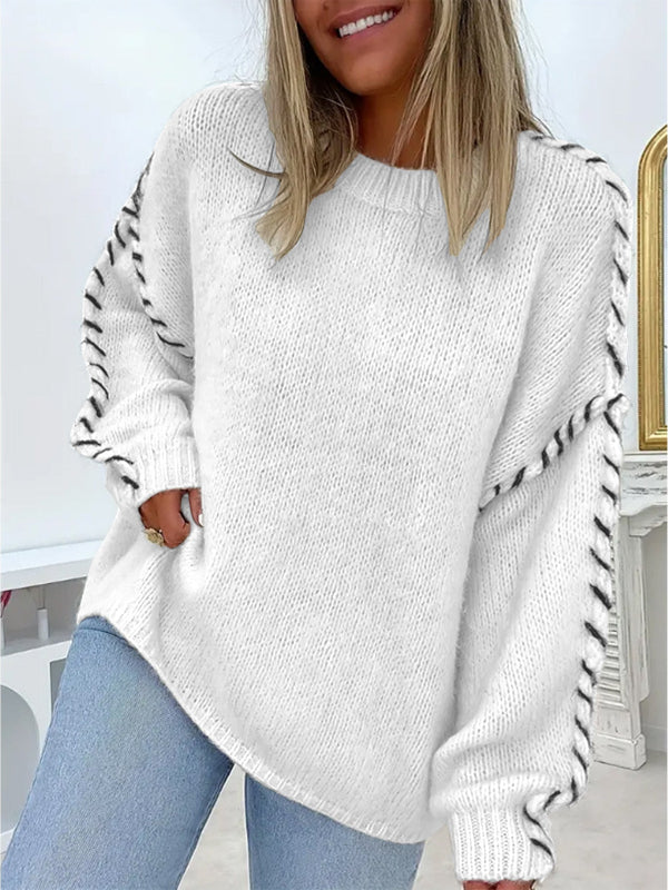 Round-neck long-sleeve sweater in off-white with contrast stitched sleeve trim