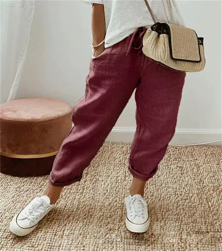 Breathable casual trousers in maroon, elastic cuffs and drawstring waist